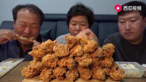 吃瓜吃到亲人怎么办视频